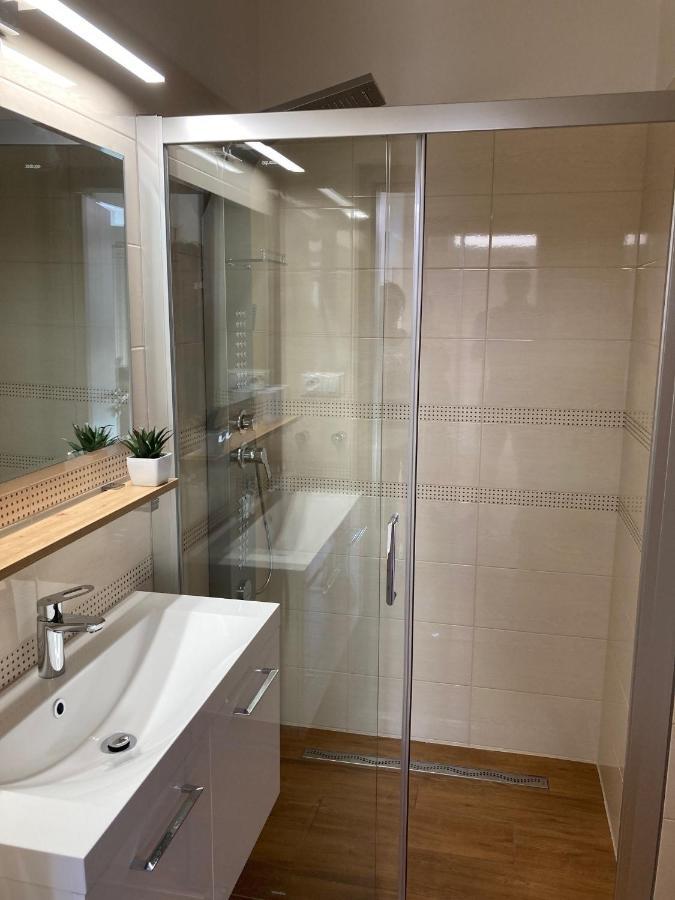 Apartmany Rubin Nesvady Extérieur photo