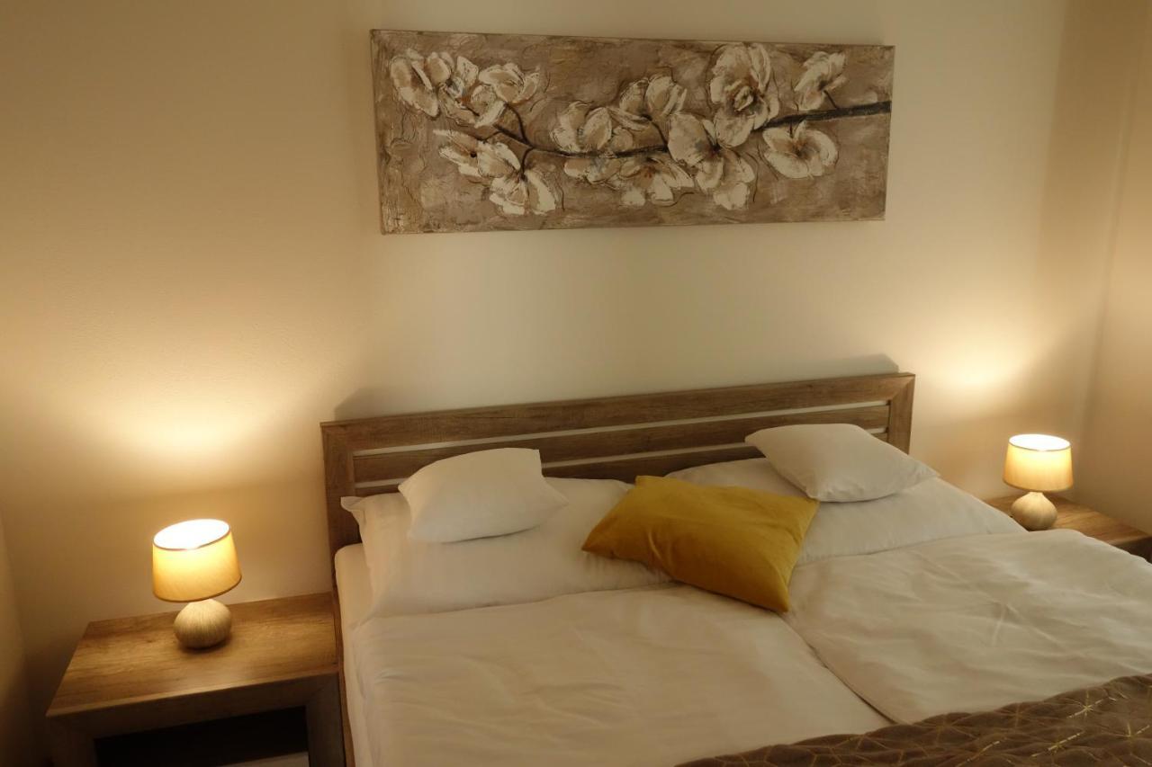 Apartmany Rubin Nesvady Extérieur photo